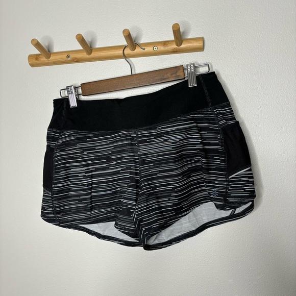 Athleta Ready Set run shorts small